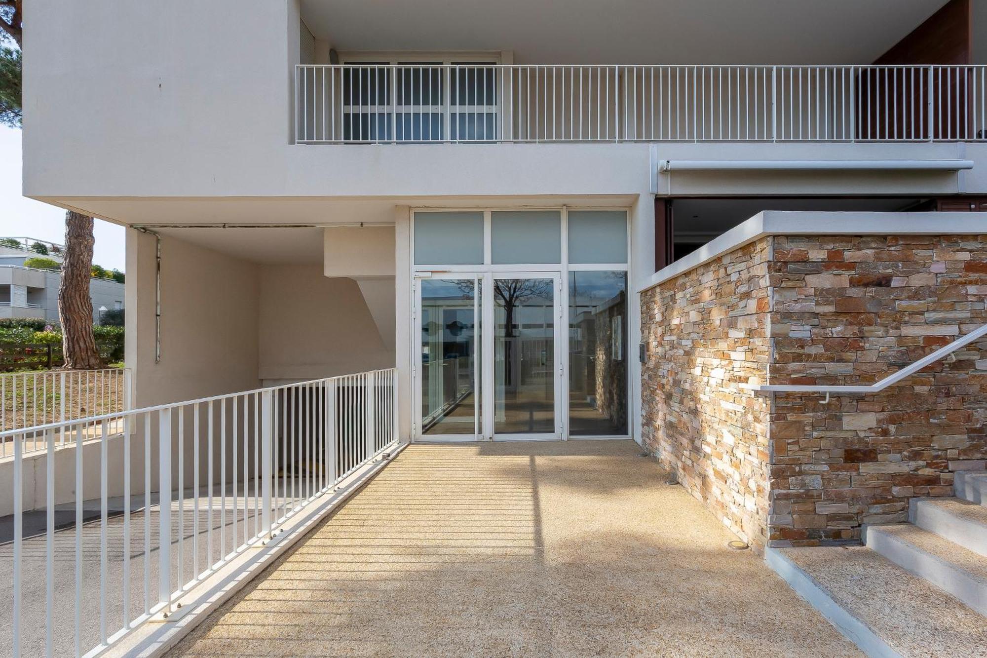 Chez Martin - Spacieux Appartement Climatise Proche De La Plage 拉格朗德默特 外观 照片